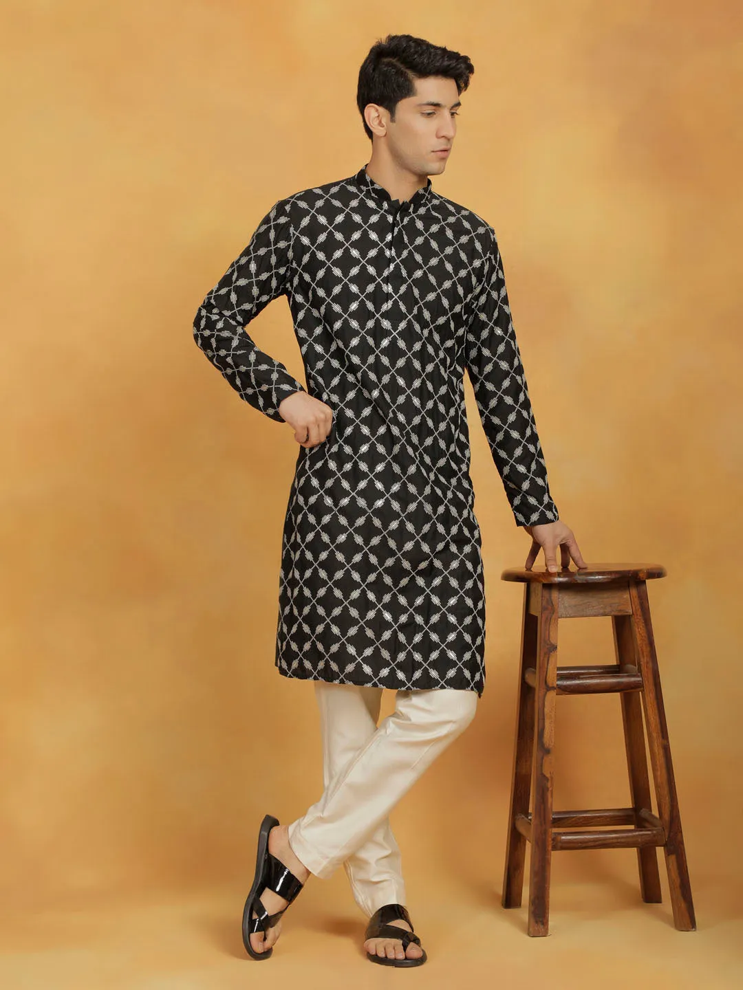 Jashvi Men's Black And Cream Cotton Blend Kurta And Pyjama Set