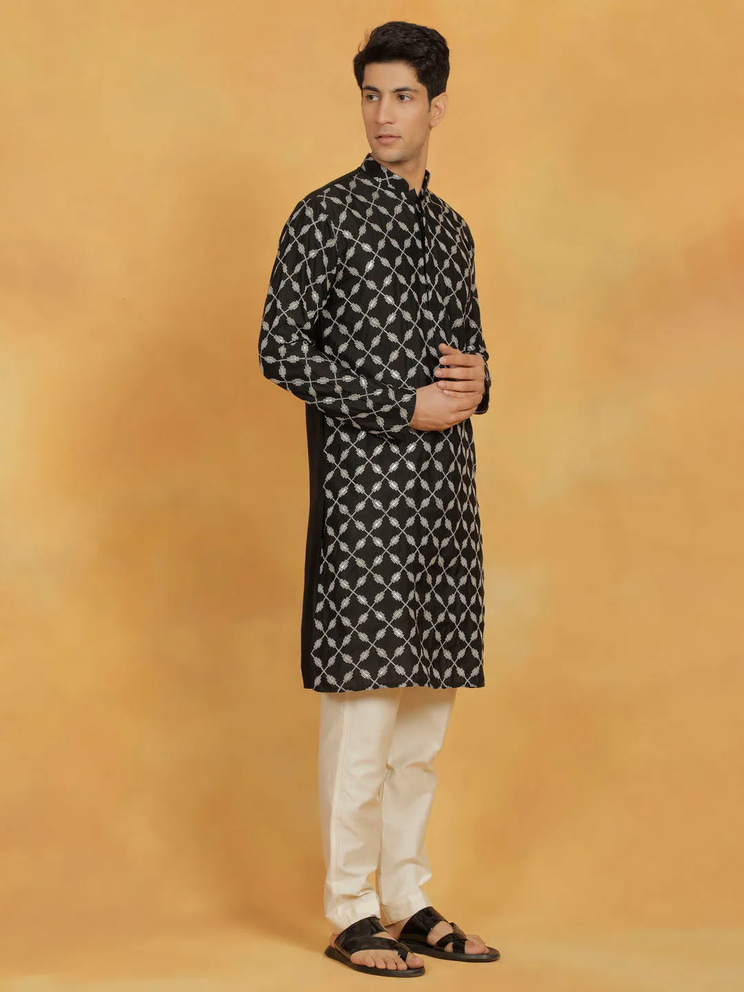 Jashvi Men's Black And Cream Cotton Blend Kurta And Pyjama Set